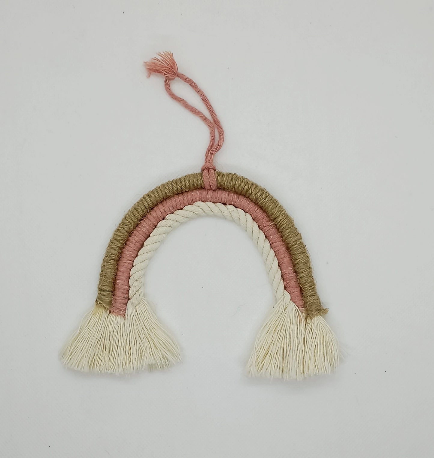 Arc-en-ciel en macramé - Fin de série à prix réduit - Décoration chambre enfant