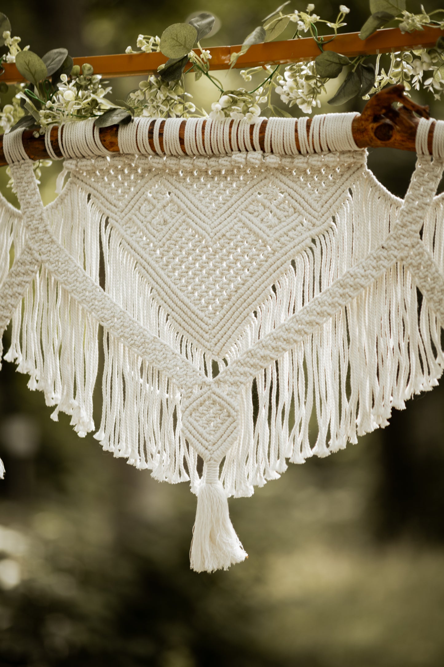Arche bohème en macramé sur bois flotté - Location pour mariage et évènements