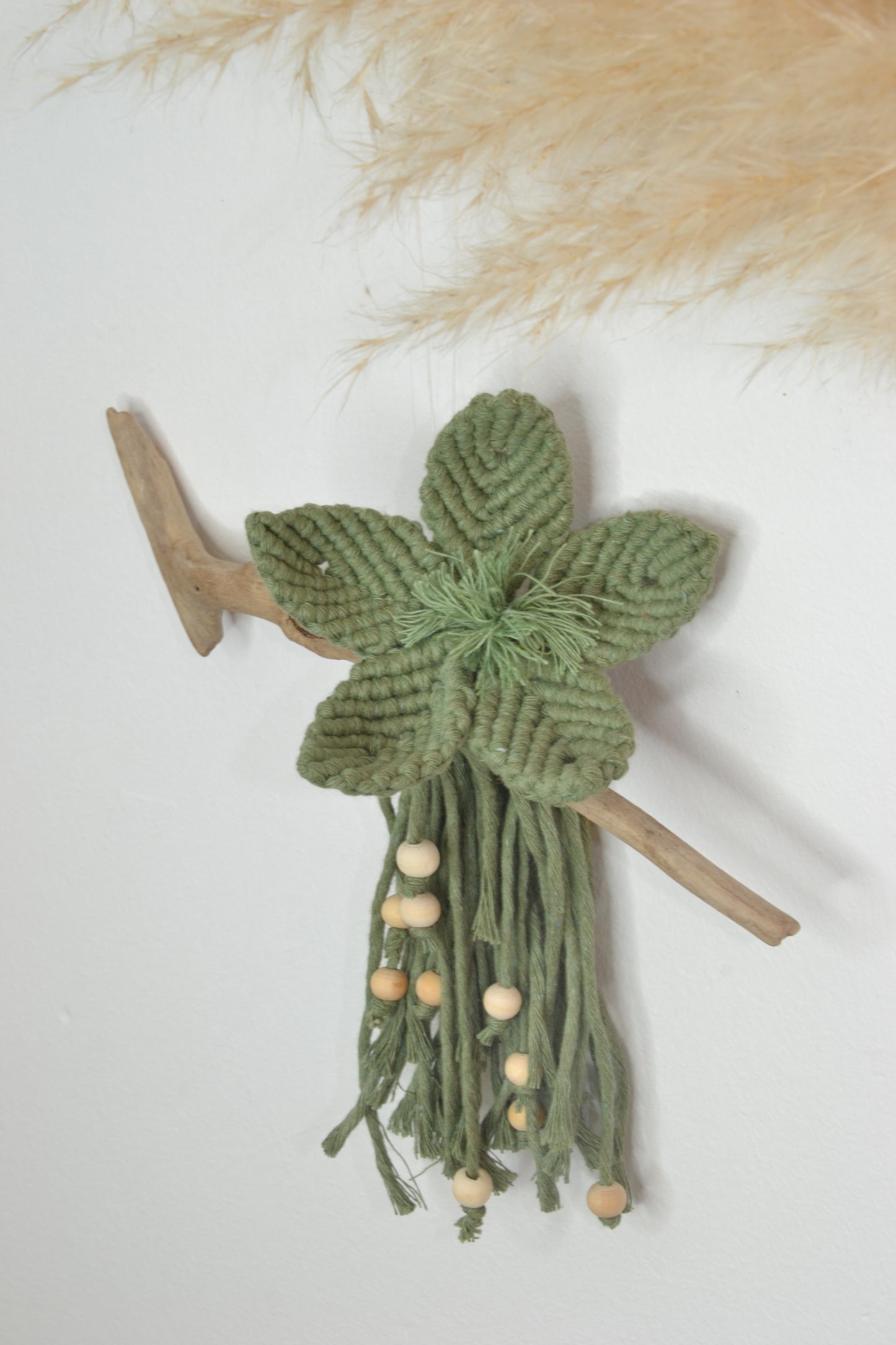 Fleur bohème en macramé à suspendre - Décoration murale chambre bébé enfant