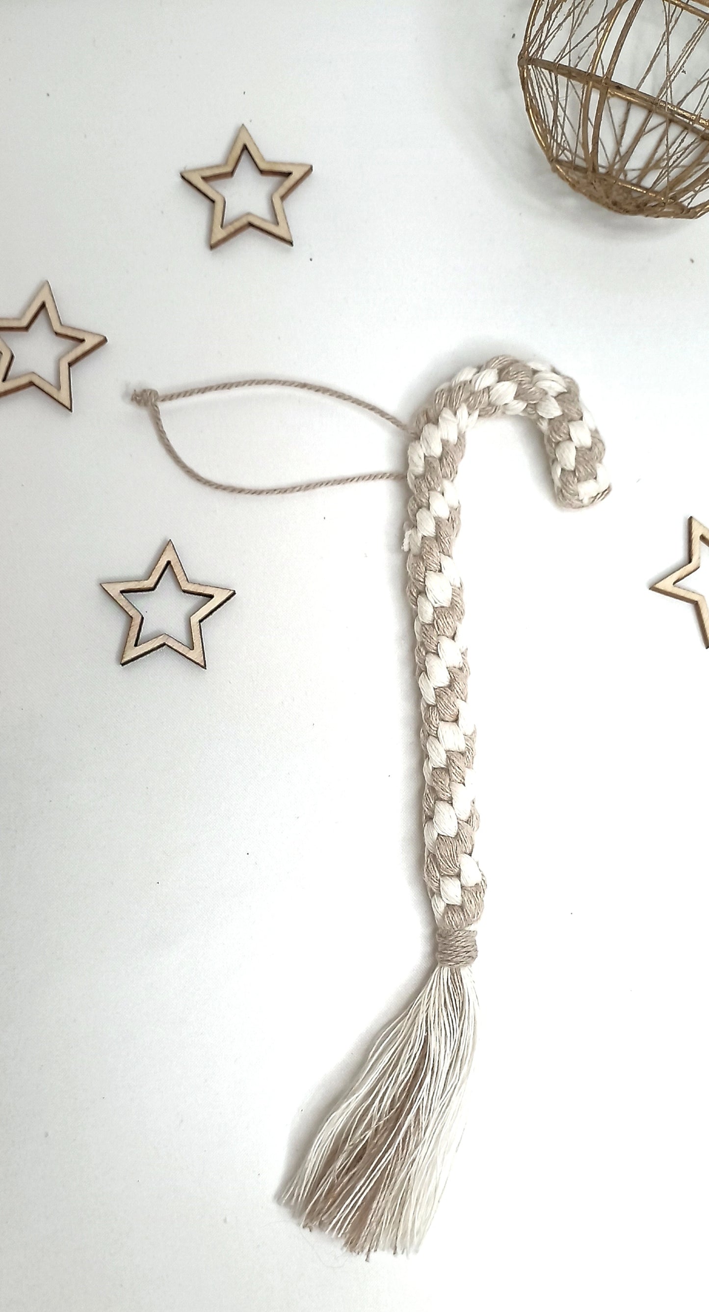 Sucre d'orge en macramé - décoration de Noël artisanale