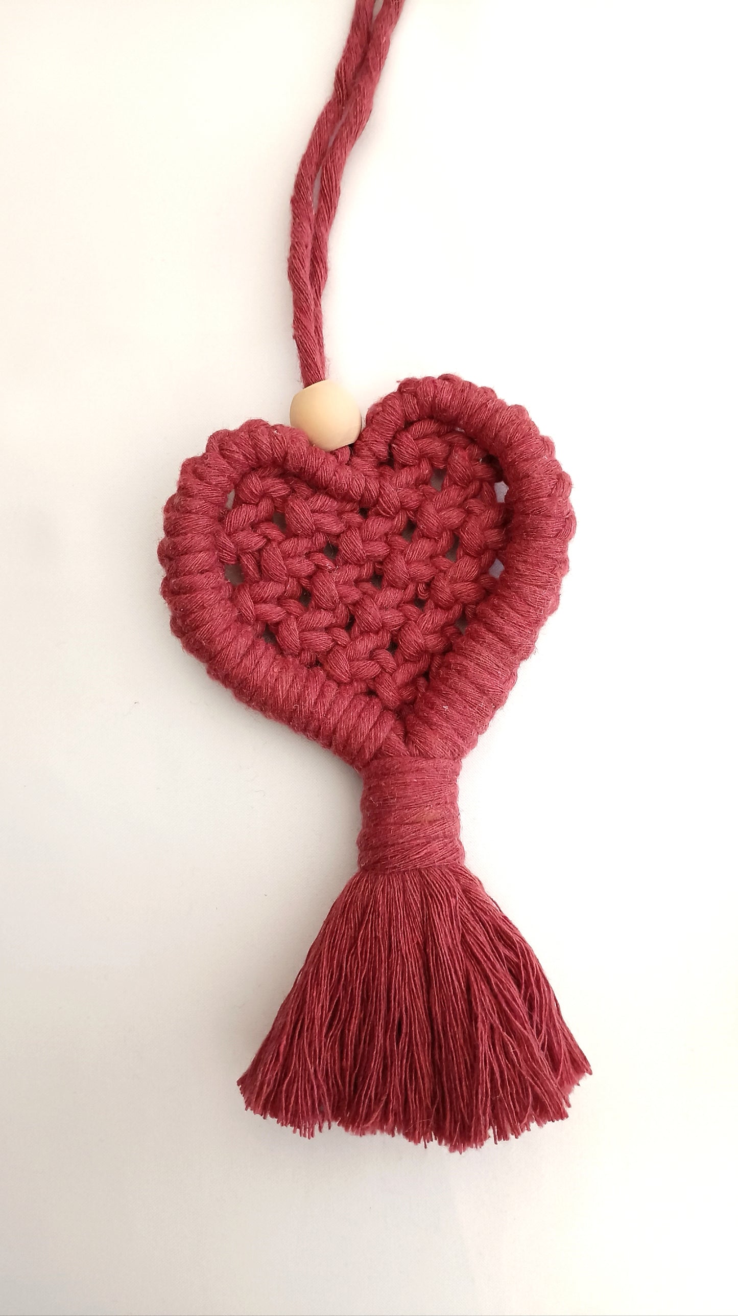 Cœur en macramé à suspendre