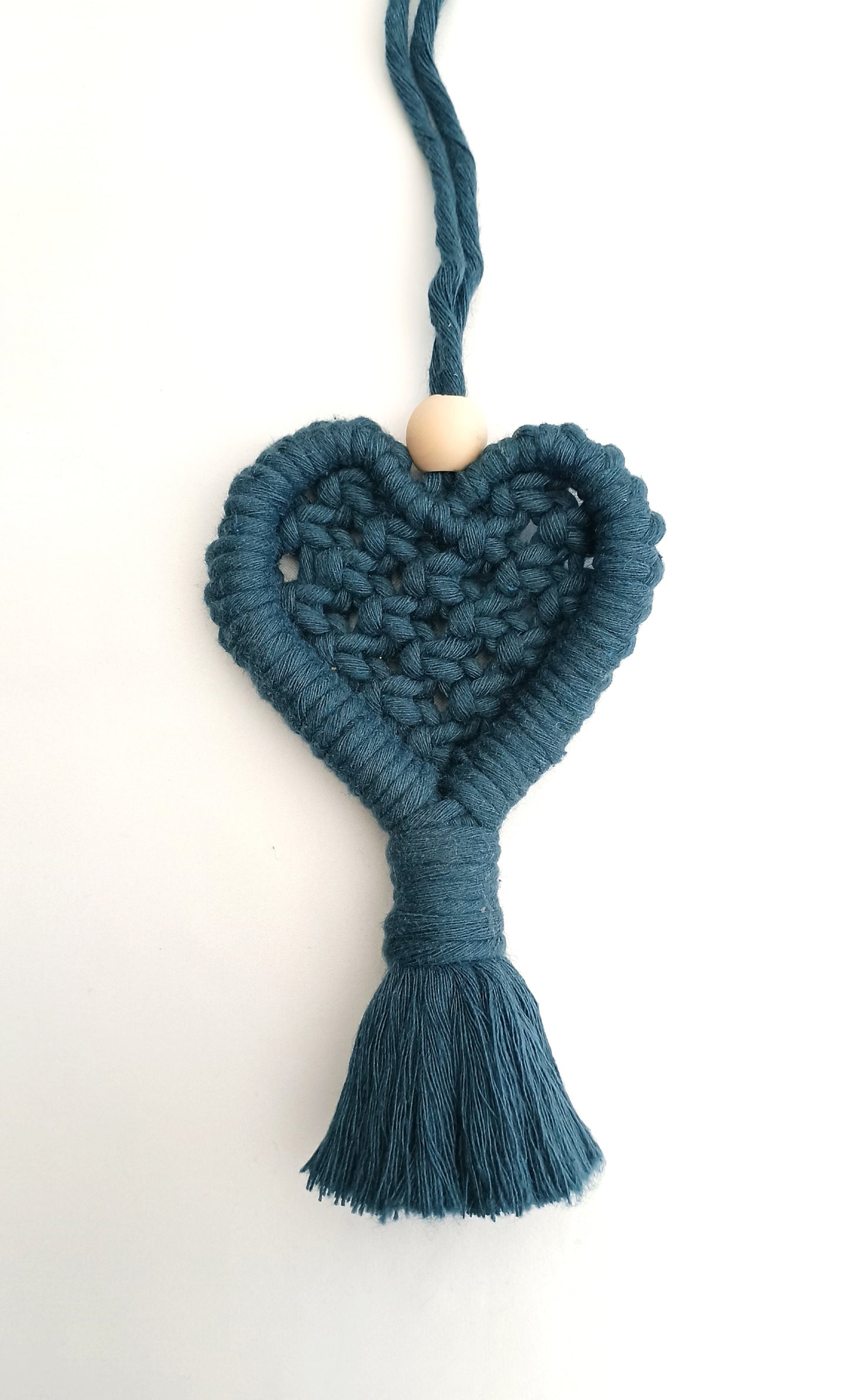 Cœur en macramé à suspendre