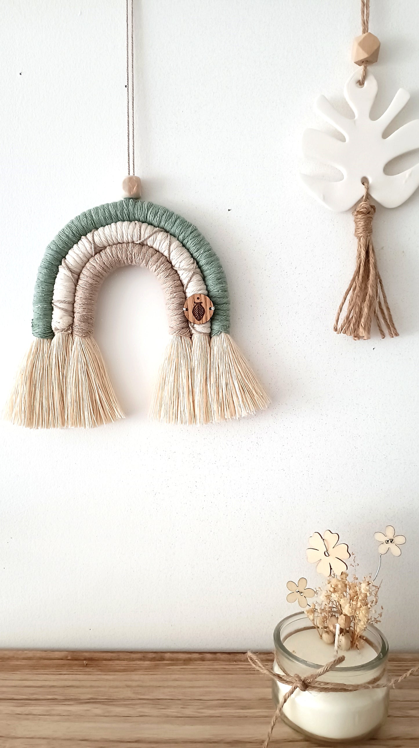 Arc-en-ciel en macramé