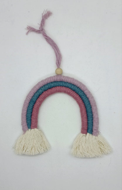 Arc-en-ciel en macramé - Fin de série à prix réduit - Décoration chambre enfant