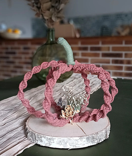 Citrouille en macramé pour composition florale - Décoration de table automnale et bohème