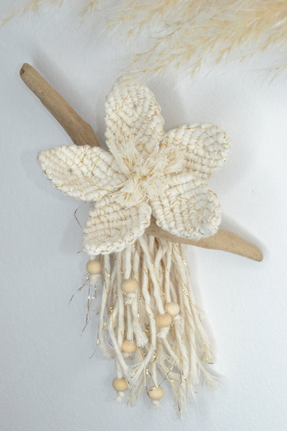 Fleur bohème en macramé à suspendre - Décoration murale chambre bébé enfant