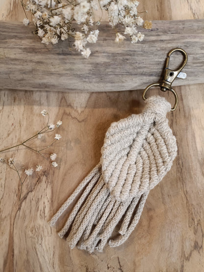 Porte-clé feuille en macramé - Un accessoire inspiré par la nature