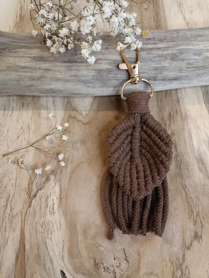 Porte-clé feuille en macramé - Un accessoire inspiré par la nature