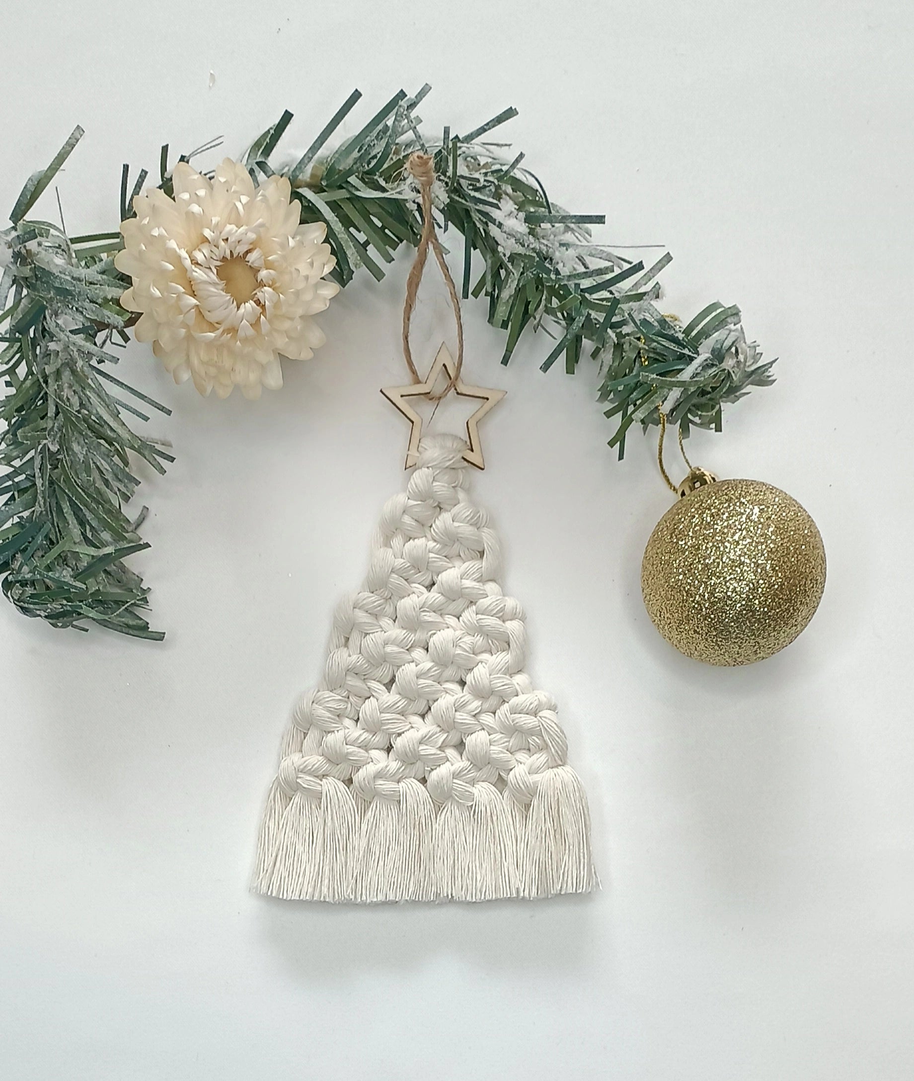 sapin-decoration-blanc-theme-boheme-noel